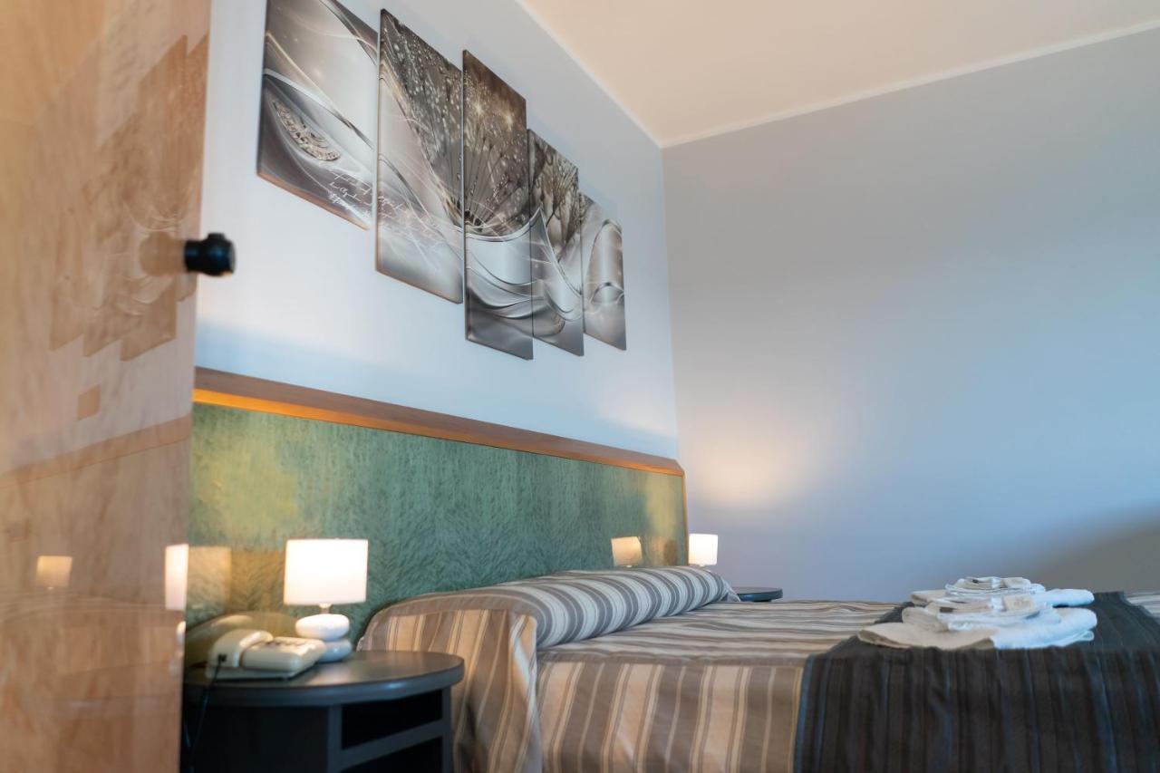 Hotel Melissa Торре-Мелисса Экстерьер фото