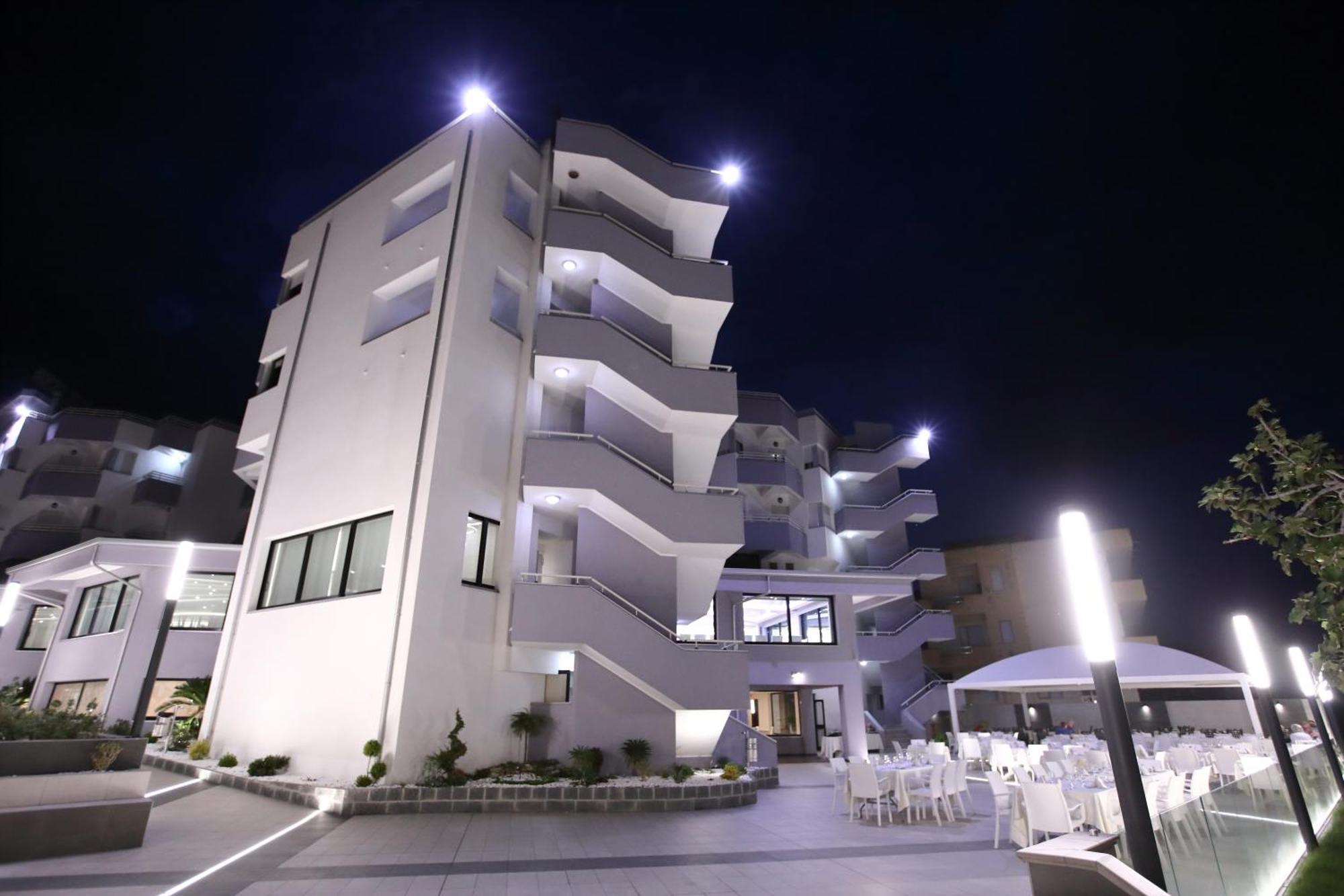 Hotel Melissa Торре-Мелисса Экстерьер фото