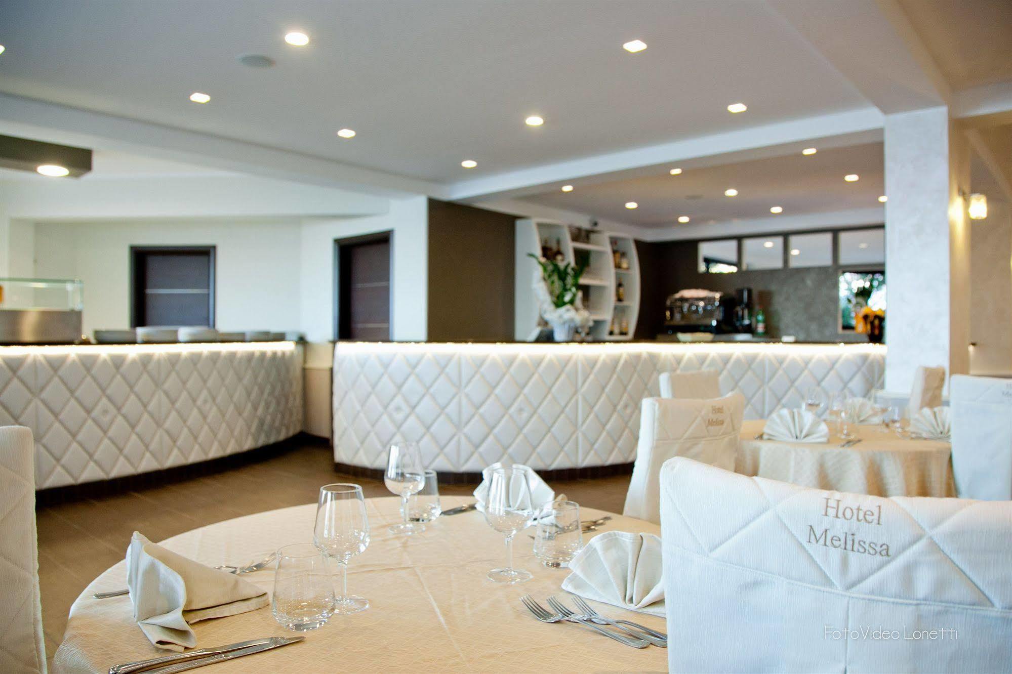 Hotel Melissa Торре-Мелисса Экстерьер фото